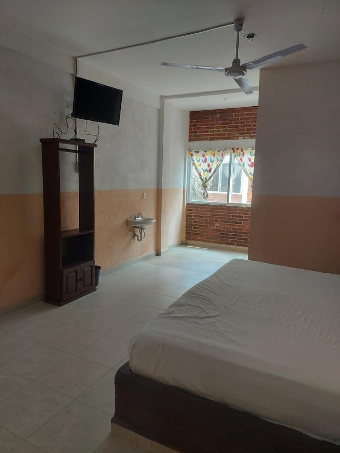 Auto Hotel Jardines De Amatitlan Cuernavaca Ngoại thất bức ảnh