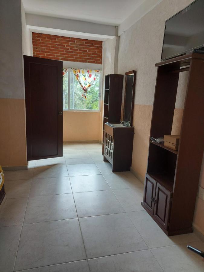 Auto Hotel Jardines De Amatitlan Cuernavaca Ngoại thất bức ảnh
