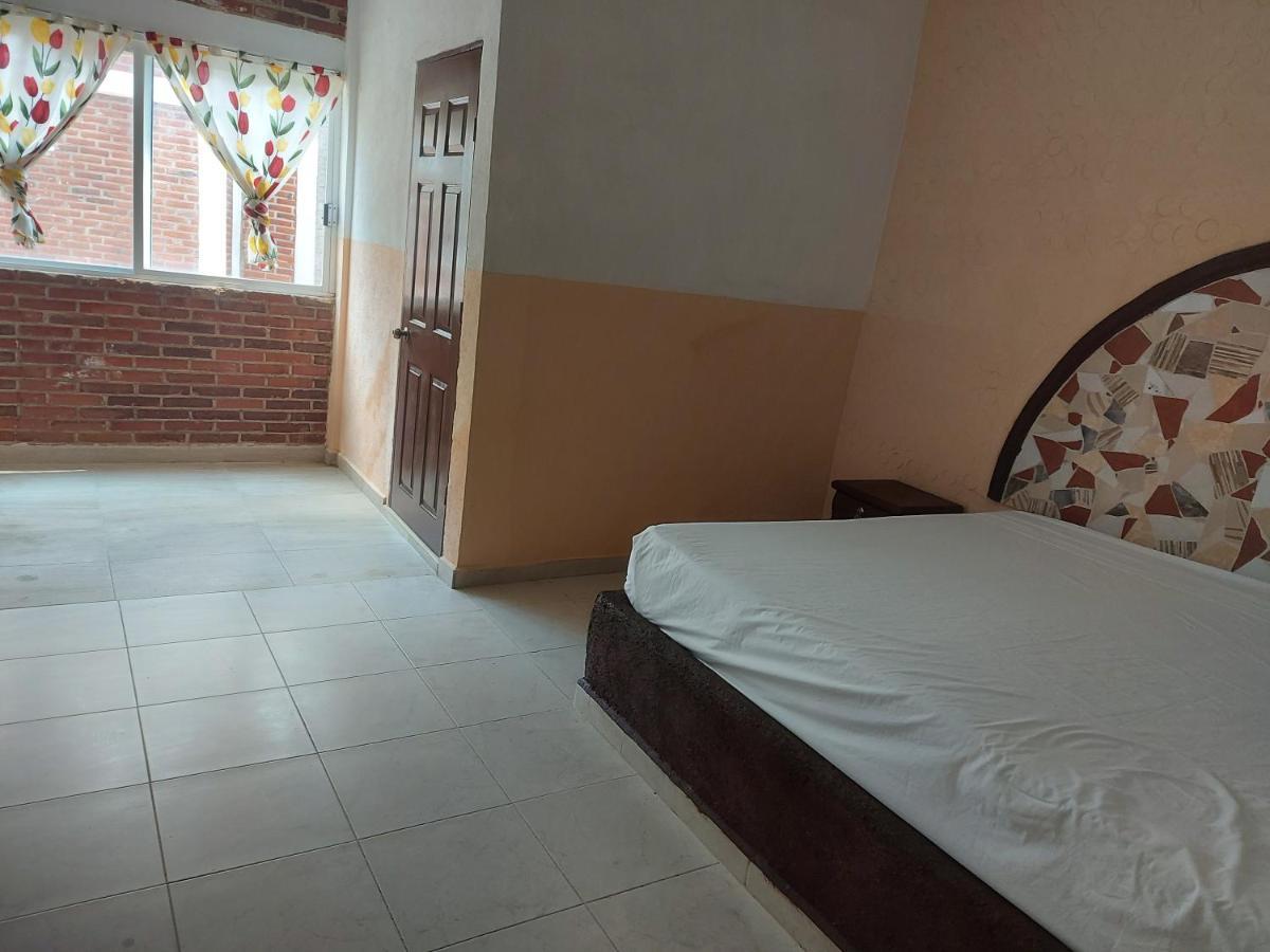 Auto Hotel Jardines De Amatitlan Cuernavaca Ngoại thất bức ảnh